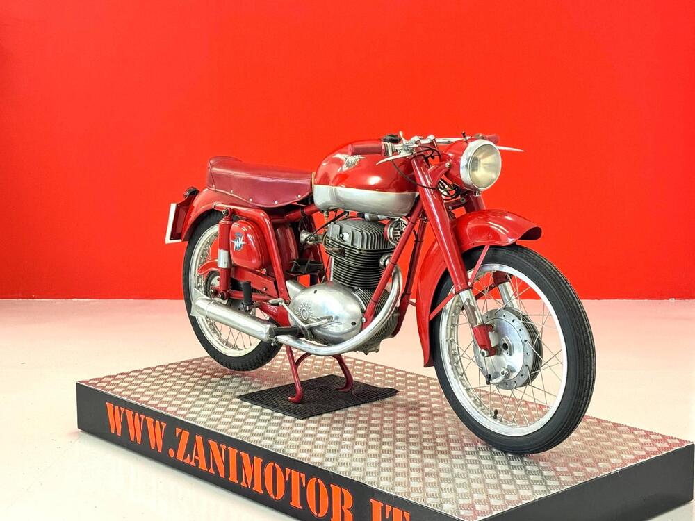 MV Agusta 175 SPORT CS DISCO VOLANTE (2)