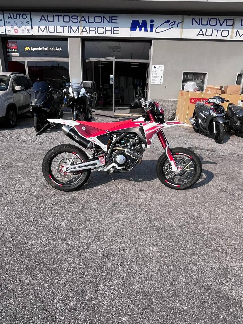 Fantic Motor XMF 125 Motard Competition 4T (2023 - 24) (5)