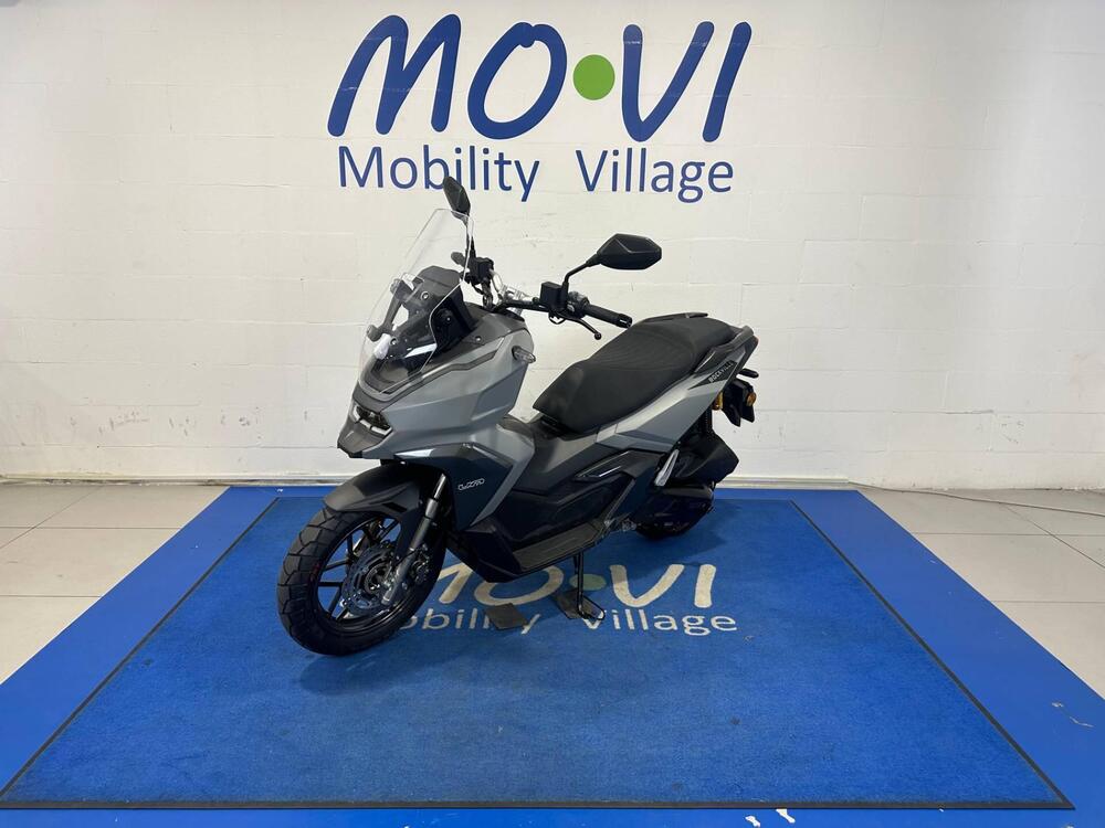 Um Italia Rockville 125 (2025 - 26) (6)