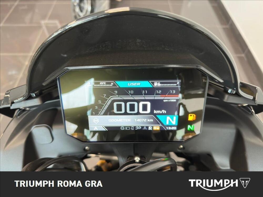 Aprilia Tuono V4 Factory (2021 - 24) (4)