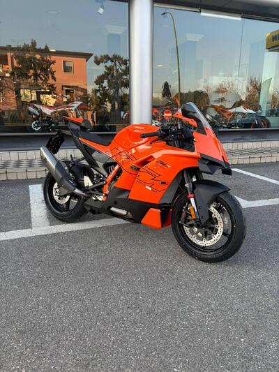 KTM 990 RC R (2026) nuova