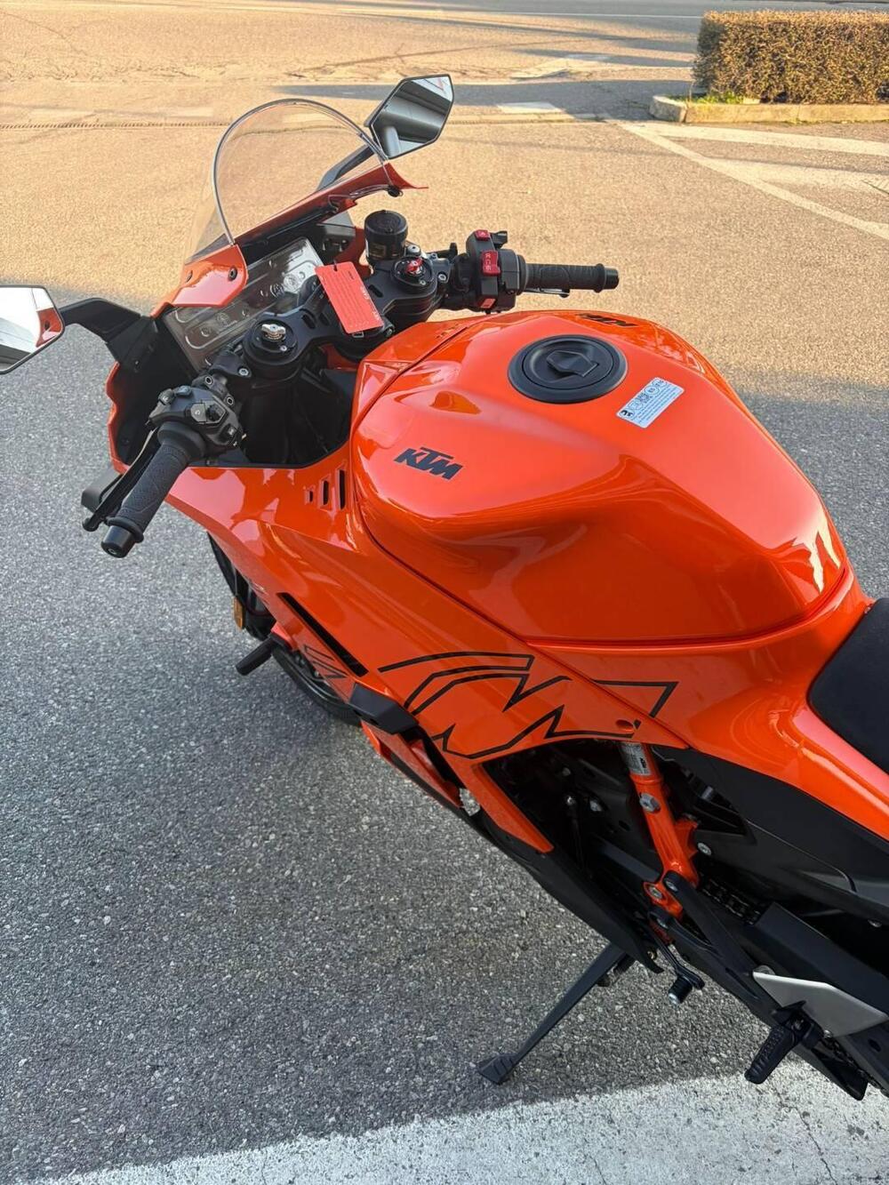 KTM 990 RC R (2026) (5)