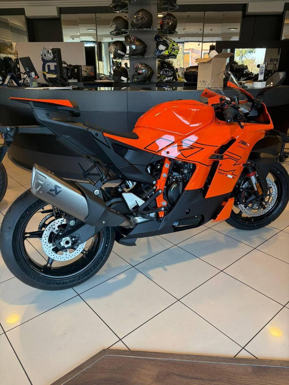 KTM 990 RC R (2026) (3)