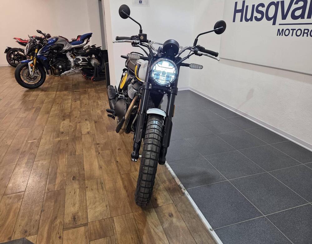 Royal Enfield Bear 650 (2025 - 26) (14)