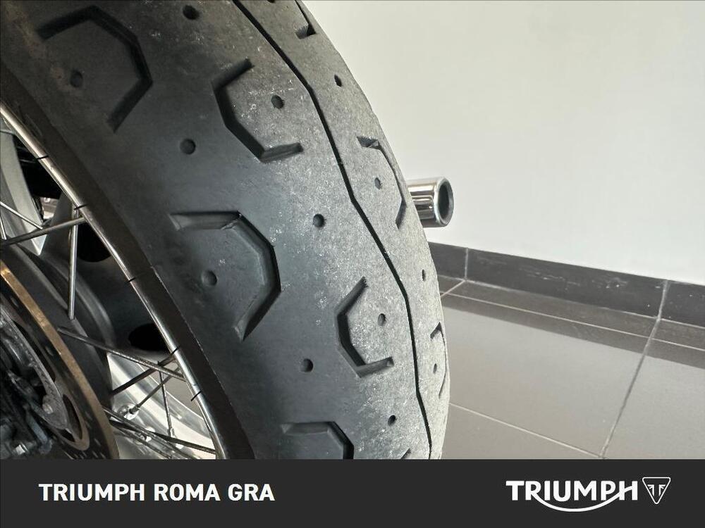Triumph Bonneville T120 Gold Line Edition (2022 - 23) (19)