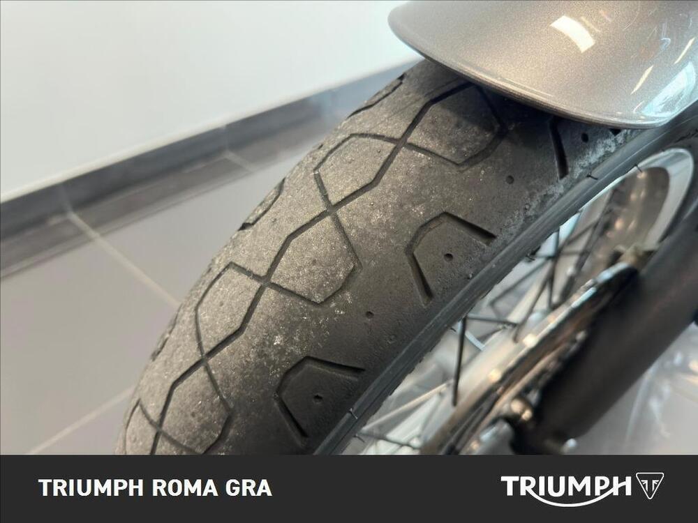 Triumph Bonneville T120 Gold Line Edition (2022 - 23) (17)
