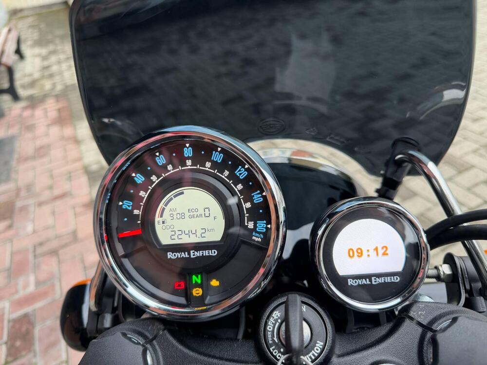 Royal Enfield Meteor 350 (2021 - 26) (8)