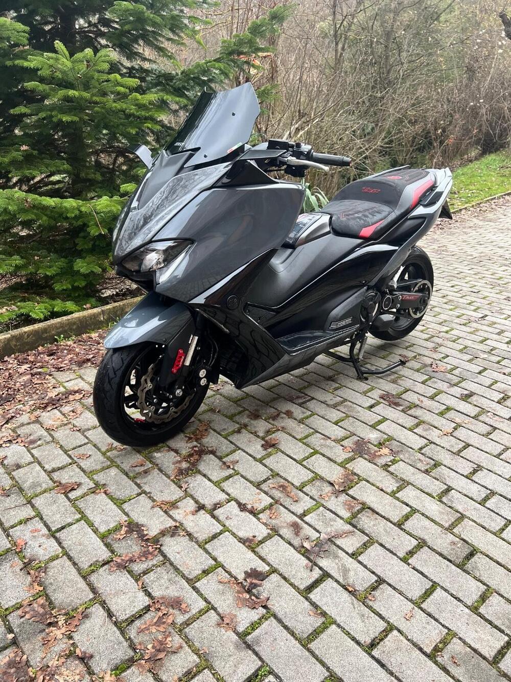 Yamaha T-Max 560 Tech Max (2021) (5)
