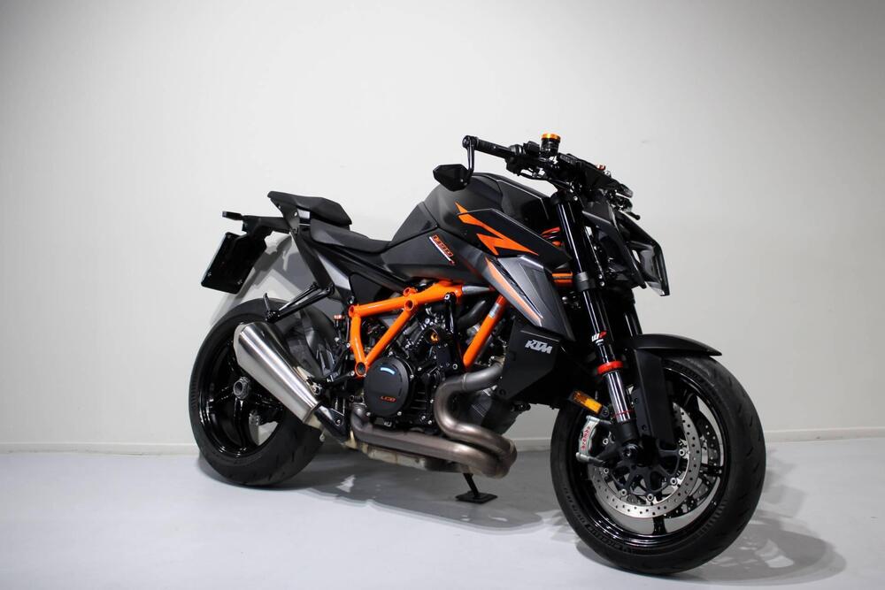 KTM 1390 Super Duke R (2024 - 26) (2)