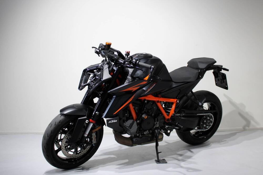 KTM 1390 Super Duke R (2024 - 26) (3)