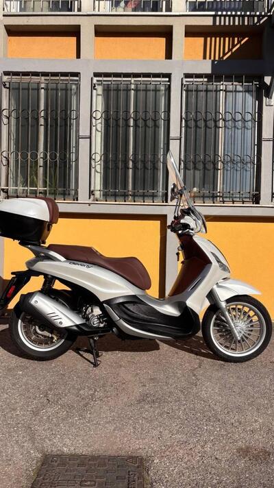 Piaggio Beverly 300 i.e. ABS-ASR (2016 - 20) usata