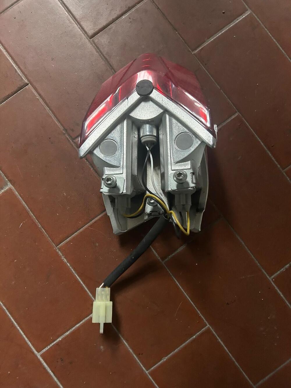 Kit fanale posteriore per Agusta F3 675 del 2017 MV Agusta (2)