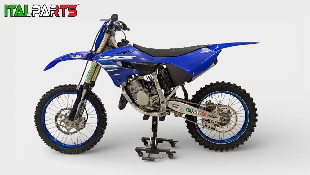 Yamaha YZ 125 (2025) (3)
