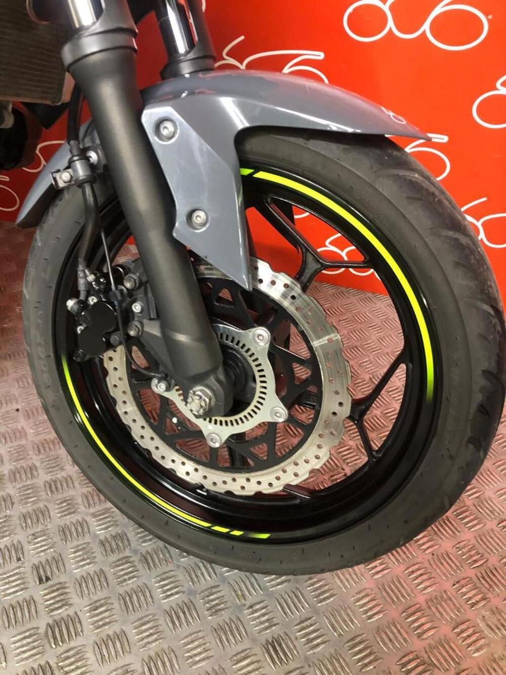 Kawasaki Z 125 (2021 - 24) (6)