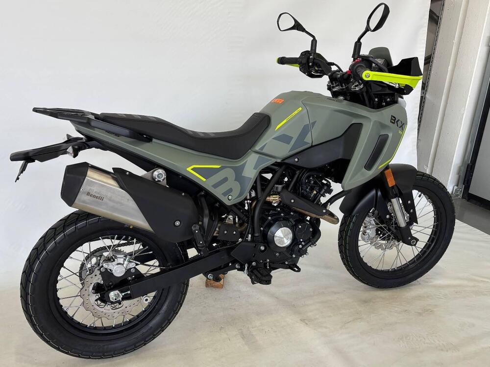 Benelli BKX 125 (2026) (4)