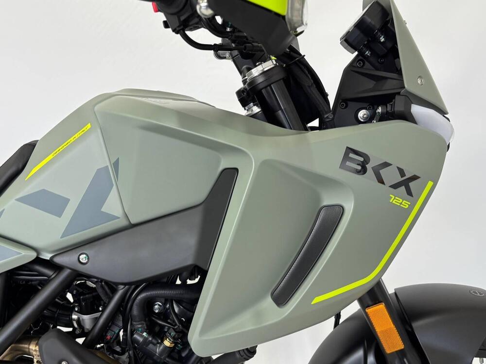 Benelli BKX 125 (2026) (2)