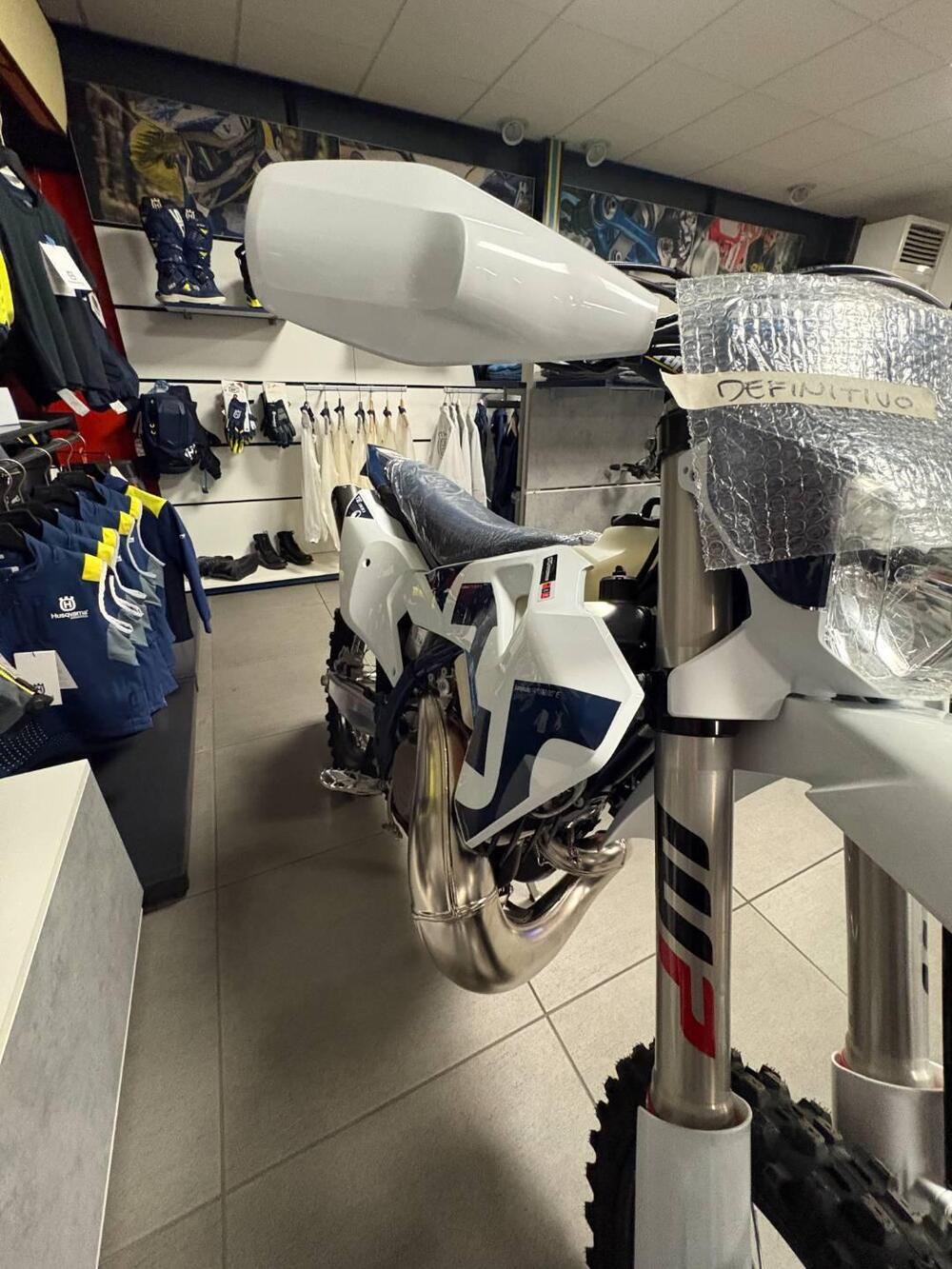 Husqvarna TE 300 (2026) (3)