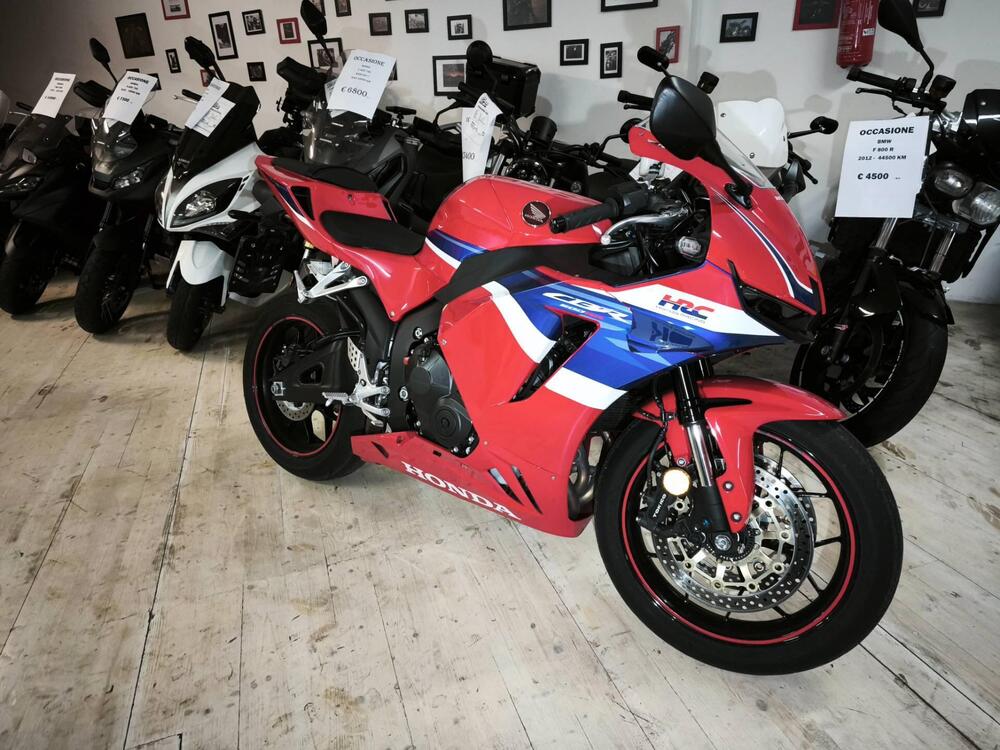 Honda CBR 600 RR (2024 - 26) (2)