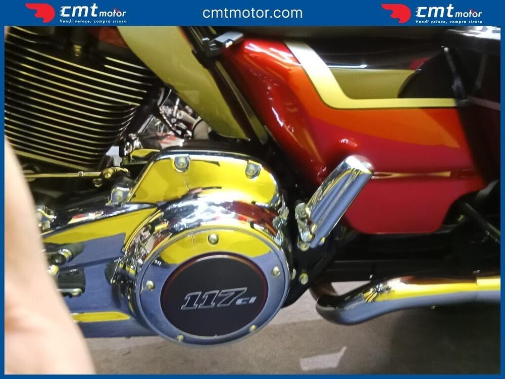 Harley-Davidson 117 Street Glide (2021) - FLHXSE (3)