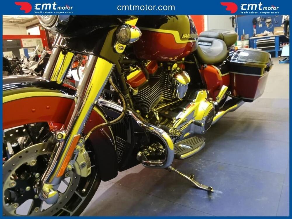 Harley-Davidson 117 Street Glide (2021) - FLHXSE (7)