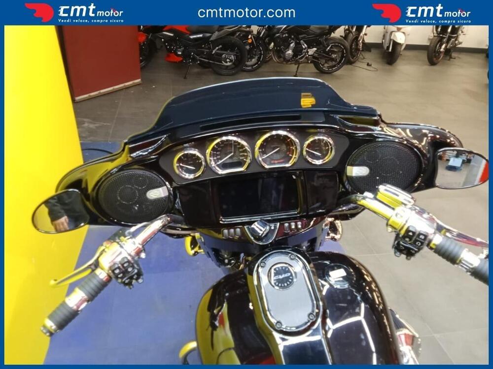 Harley-Davidson 117 Street Glide (2021) - FLHXSE (9)