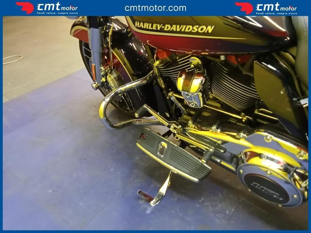 Harley-Davidson 117 Street Glide (2021) - FLHXSE (11)