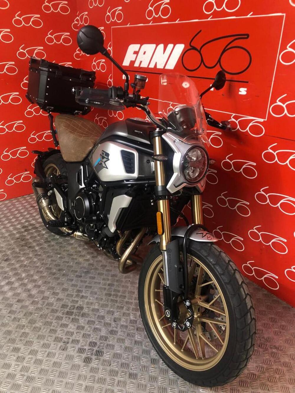 CFMOTO 700CL-X Heritage (2021 - 26) (2)