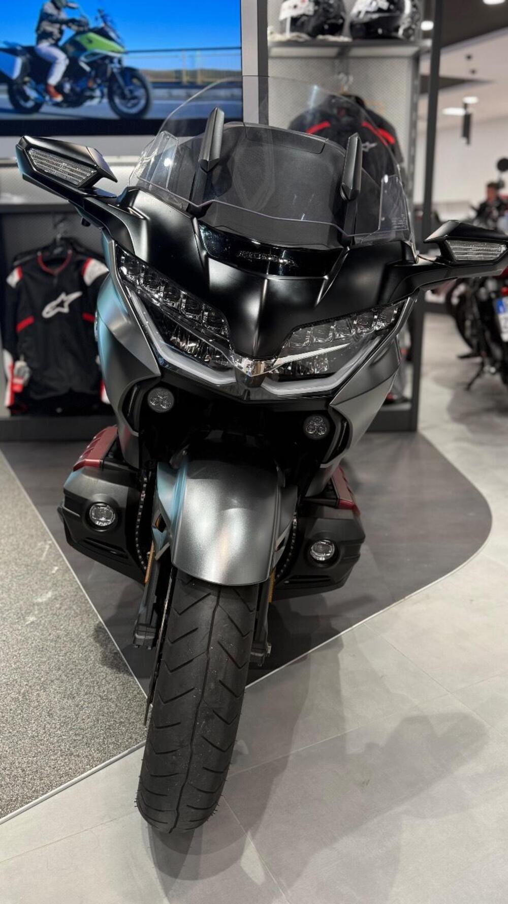 Honda GL 1800 Gold Wing DCT (2021 - 24) (2)