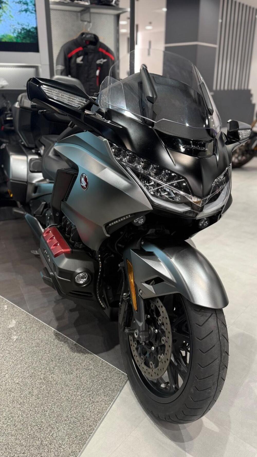 Honda GL 1800 Gold Wing DCT (2021 - 24) (3)