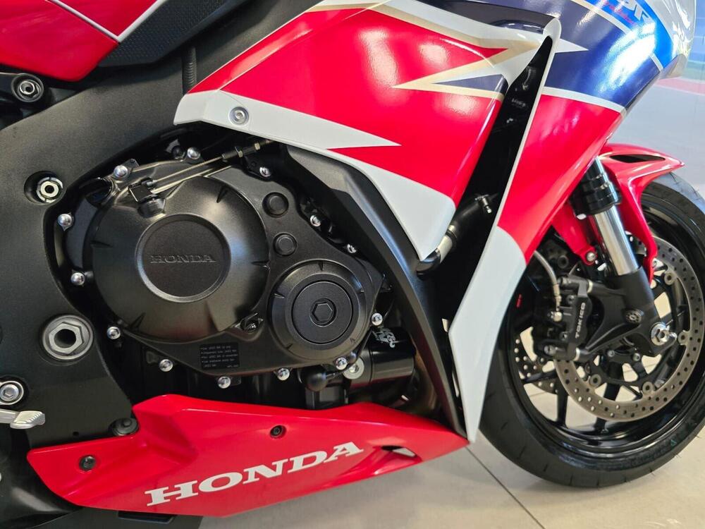 Honda CBR 1000 RR Fireblade (2012 - 16) (13)