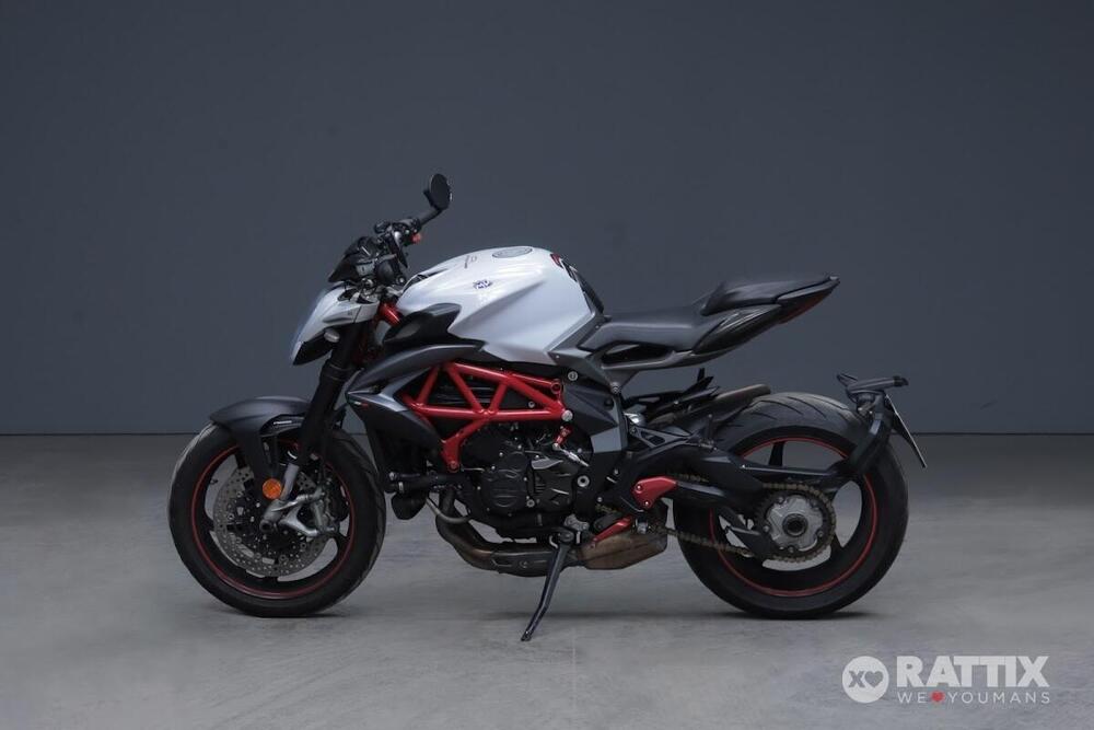 MV Agusta Brutale 800 (2012 - 15) (3)