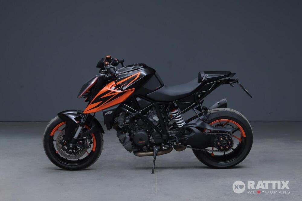 KTM 1290 Super Duke R (2019) (3)