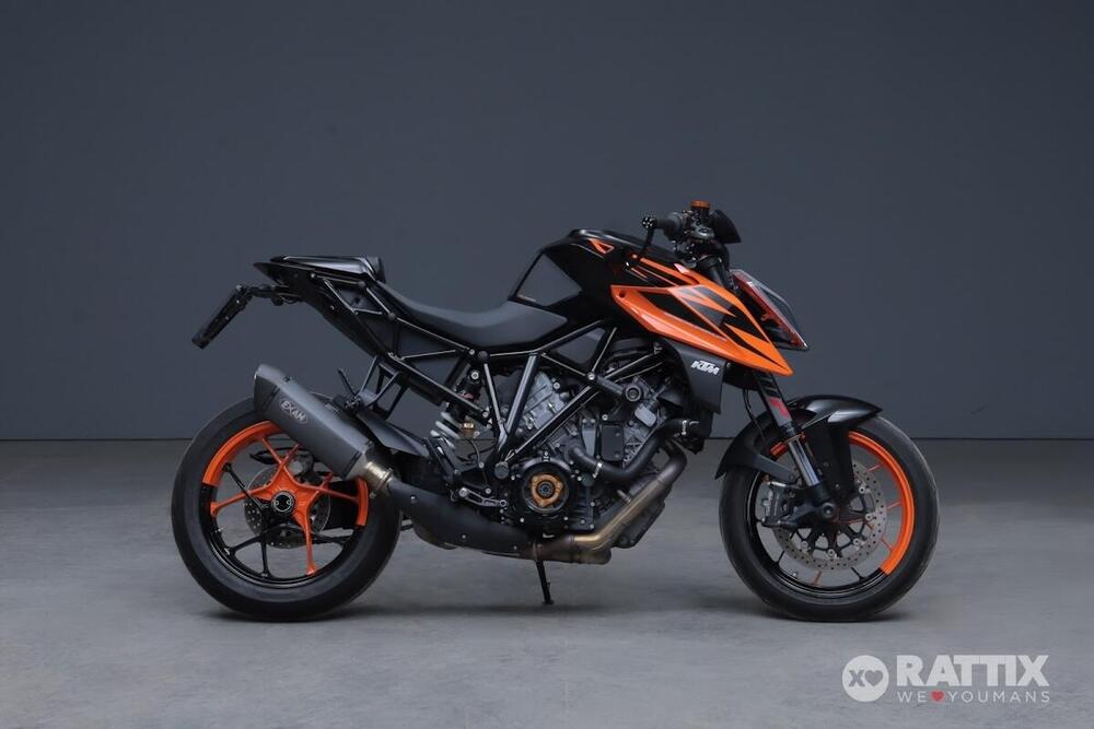 KTM 1290 Super Duke R (2019) (4)