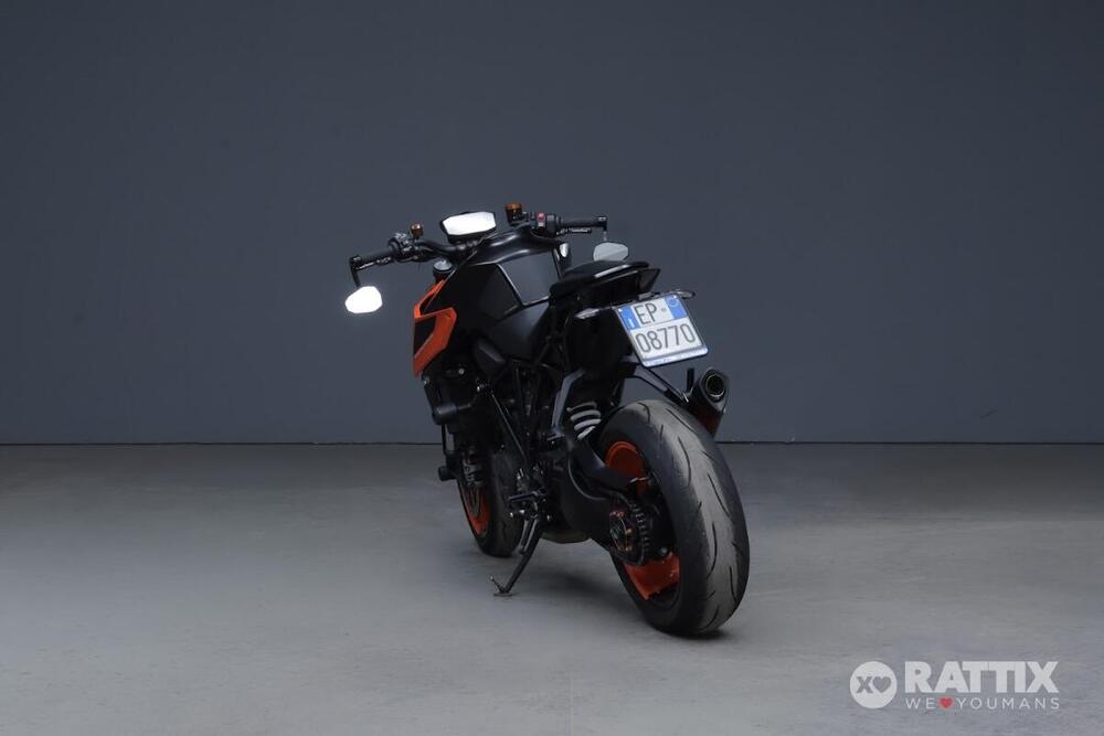 KTM 1290 Super Duke R (2019) (5)