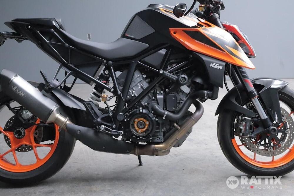 KTM 1290 Super Duke R (2019) (8)