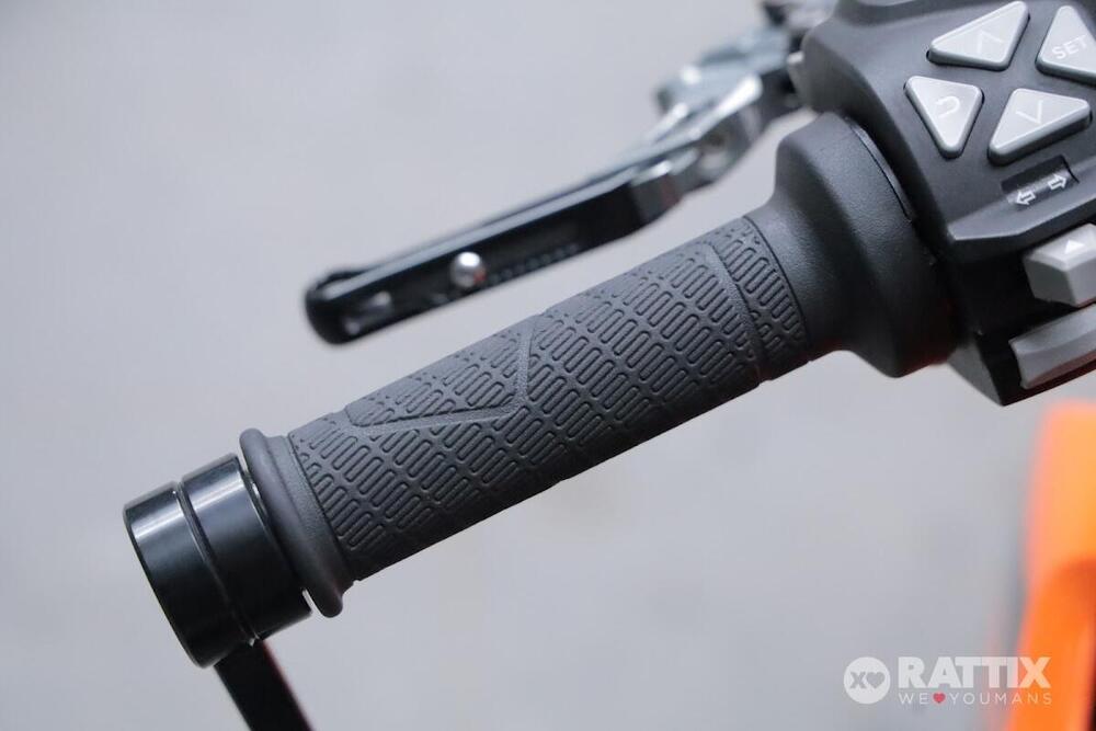 KTM 1290 Super Duke R (2019) (11)