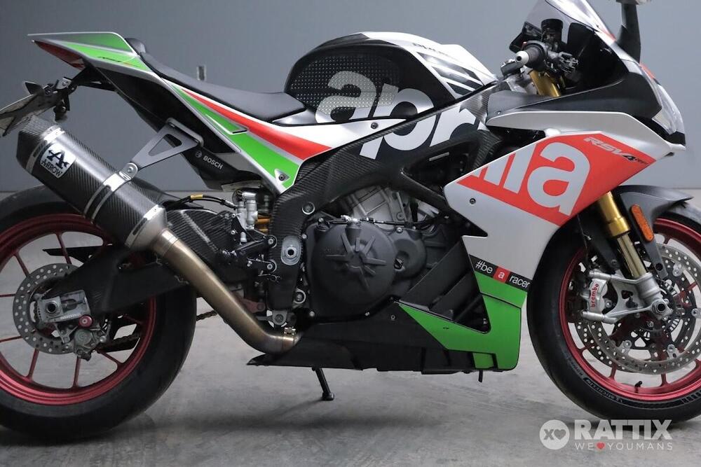 Aprilia RSV4 RF ABS (2015 - 17) (8)