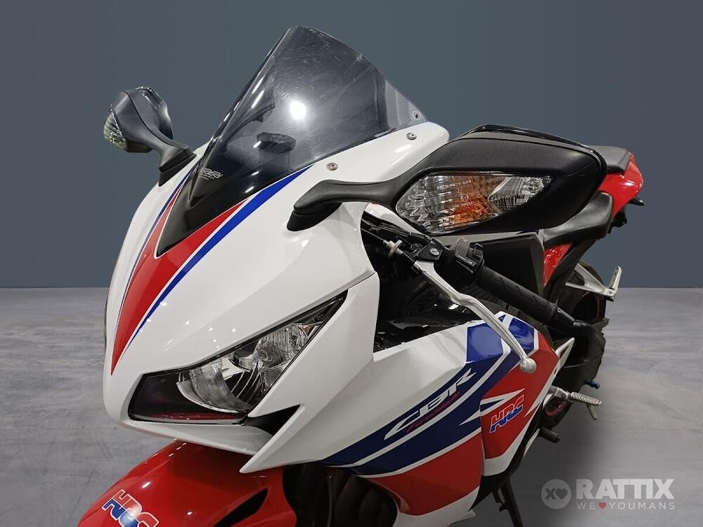 Honda CBR 1000 RR Fireblade (2012 - 16) (6)