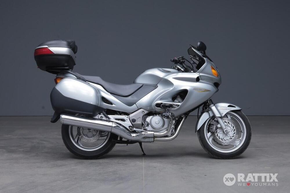 Honda Deauville 650 (2002 - 05) (4)