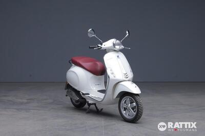 Vespa Primavera 50 4T (2014 - 17) usata