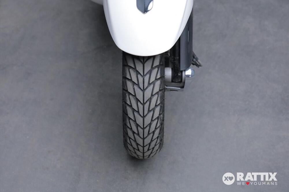 Vespa Primavera 50 4T (2014 - 17) (11)