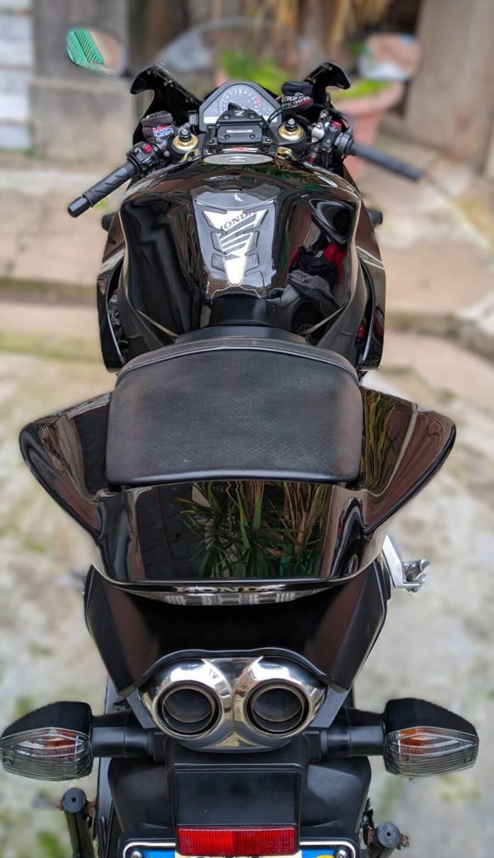 Honda CBR 1000 RR Fireblade (2006 - 07) (4)