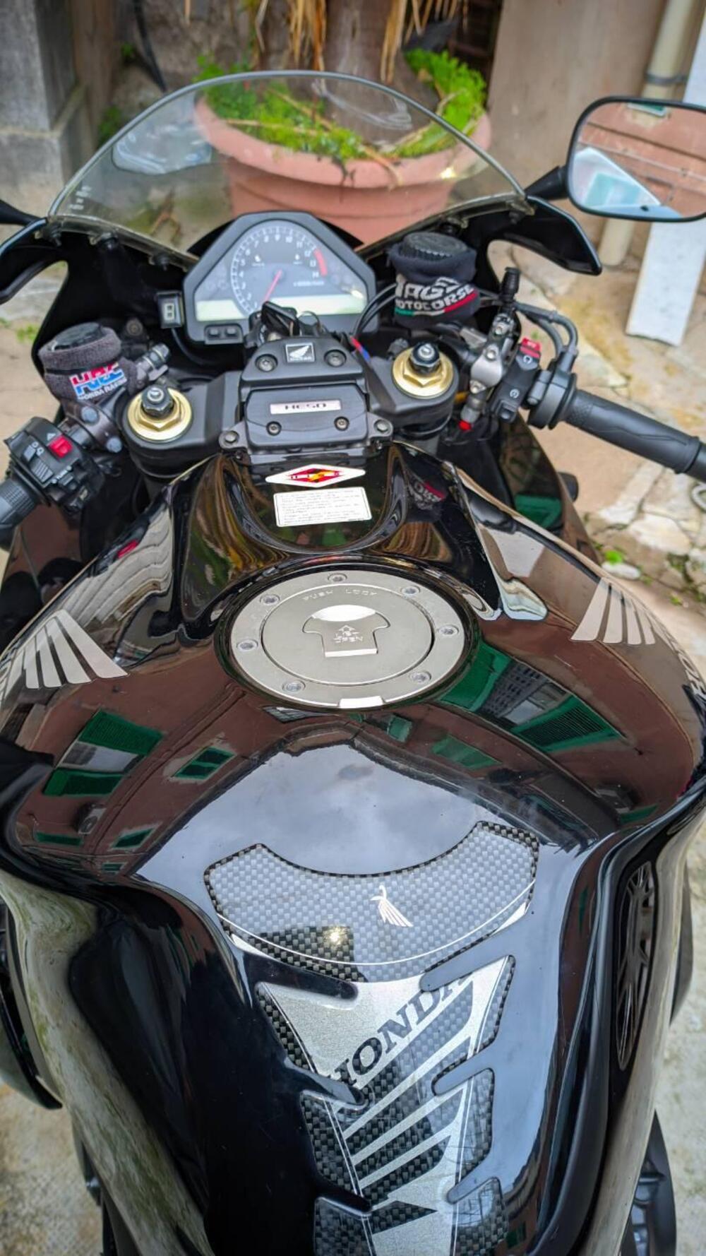 Honda CBR 1000 RR Fireblade (2006 - 07) (6)