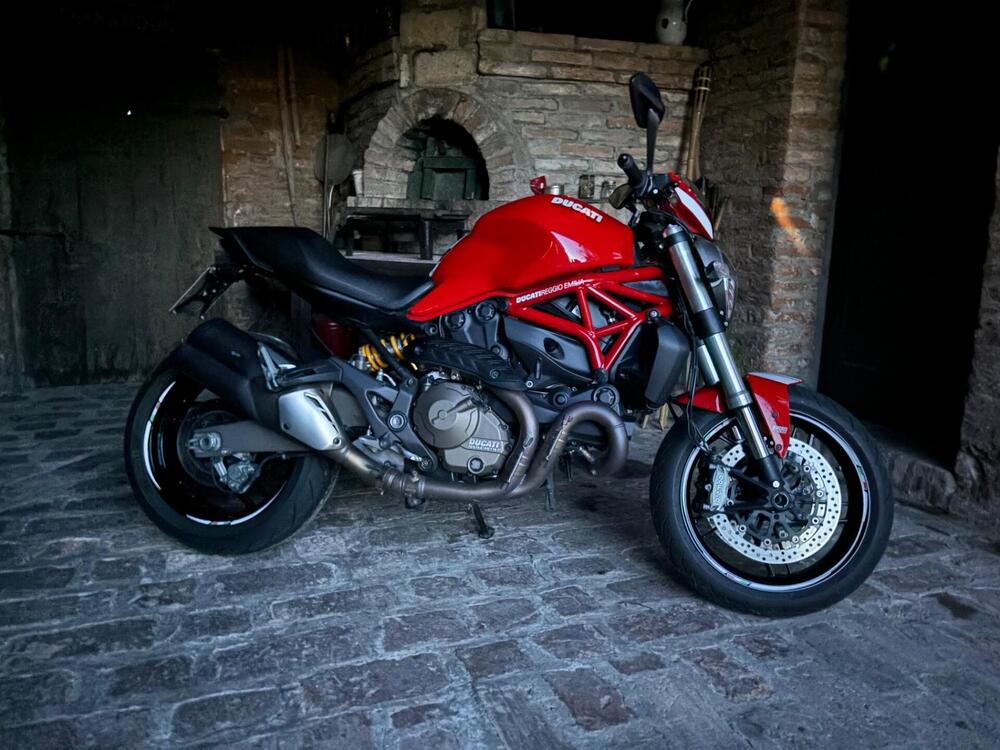 Ducati Monster 821 Stripe ABS (2015 - 17)