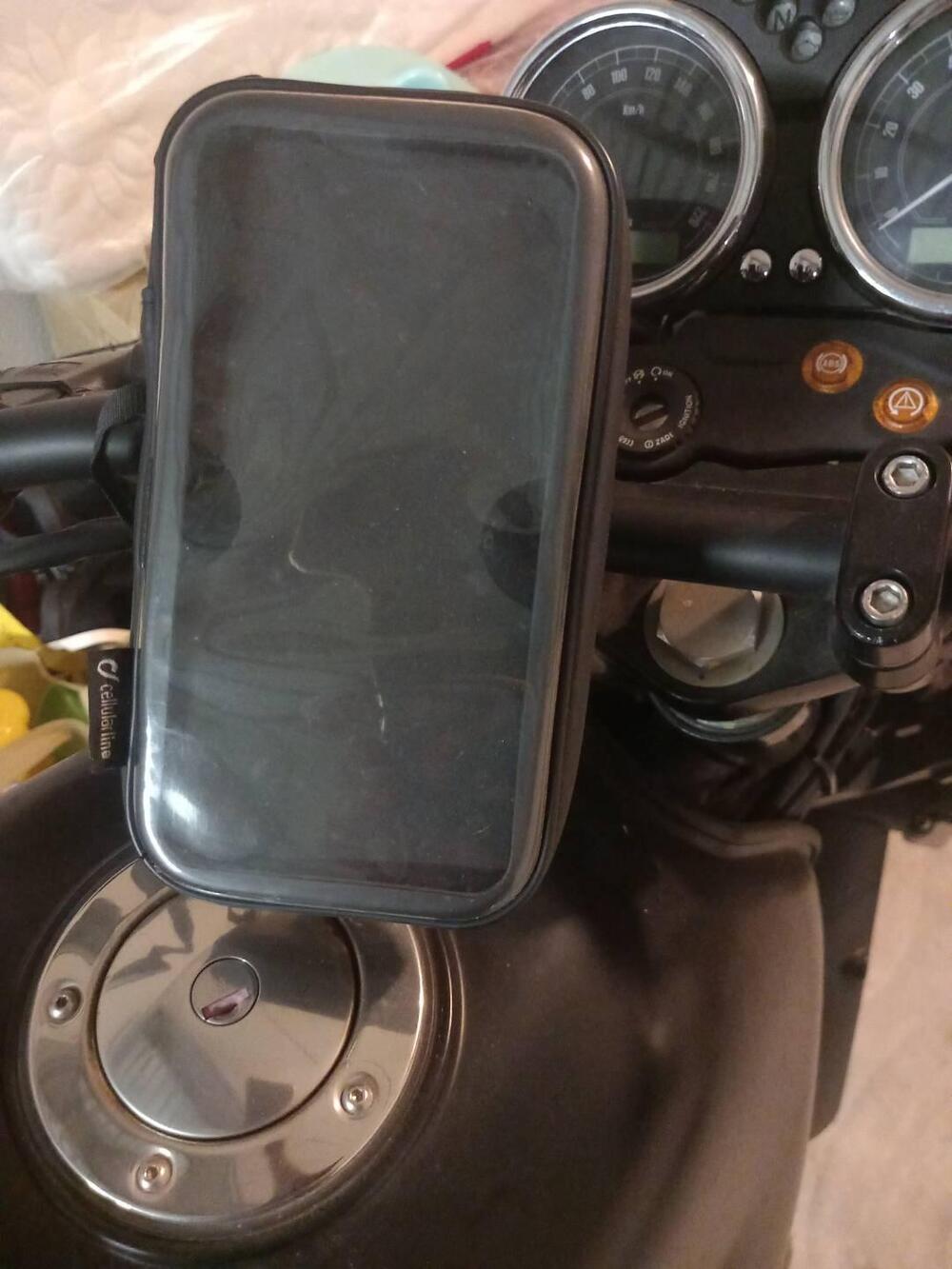 Moto Guzzi V7 II Stone (2015 - 17) (3)