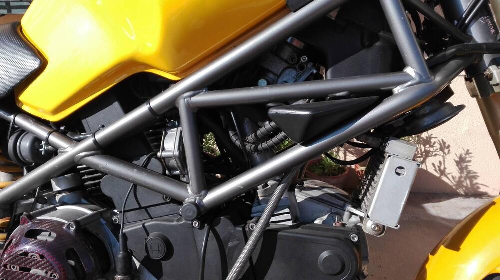Ducati Monster 900 (1993 - 96) (10)