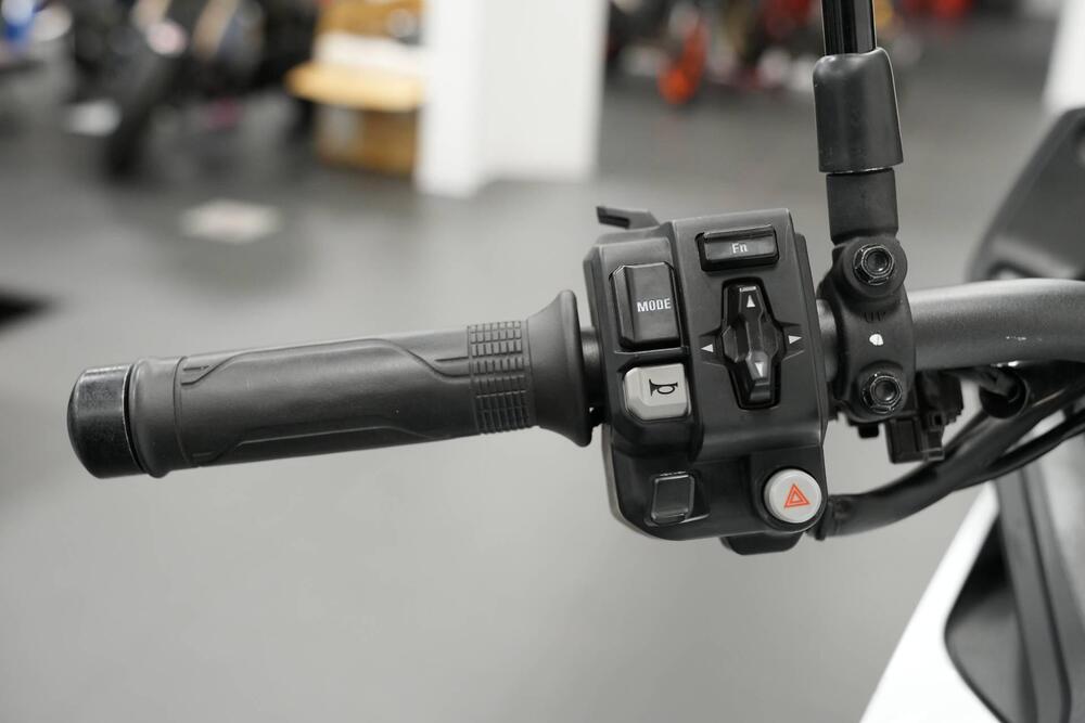 Honda Transalp XL750 (2023 - 24) (16)