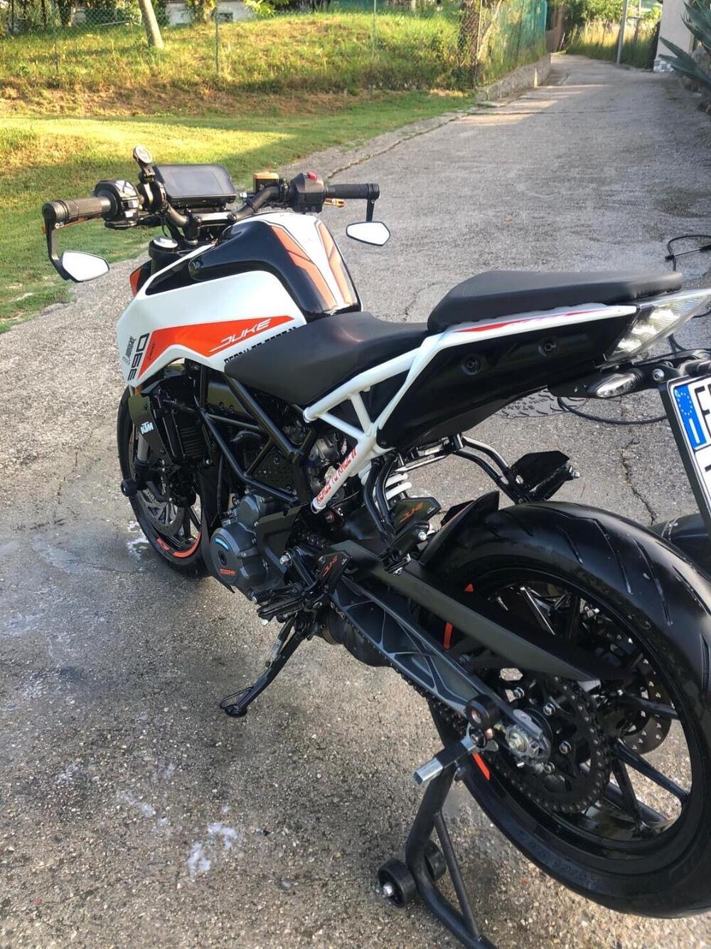 KTM 390 Duke (2021 - 23) (4)