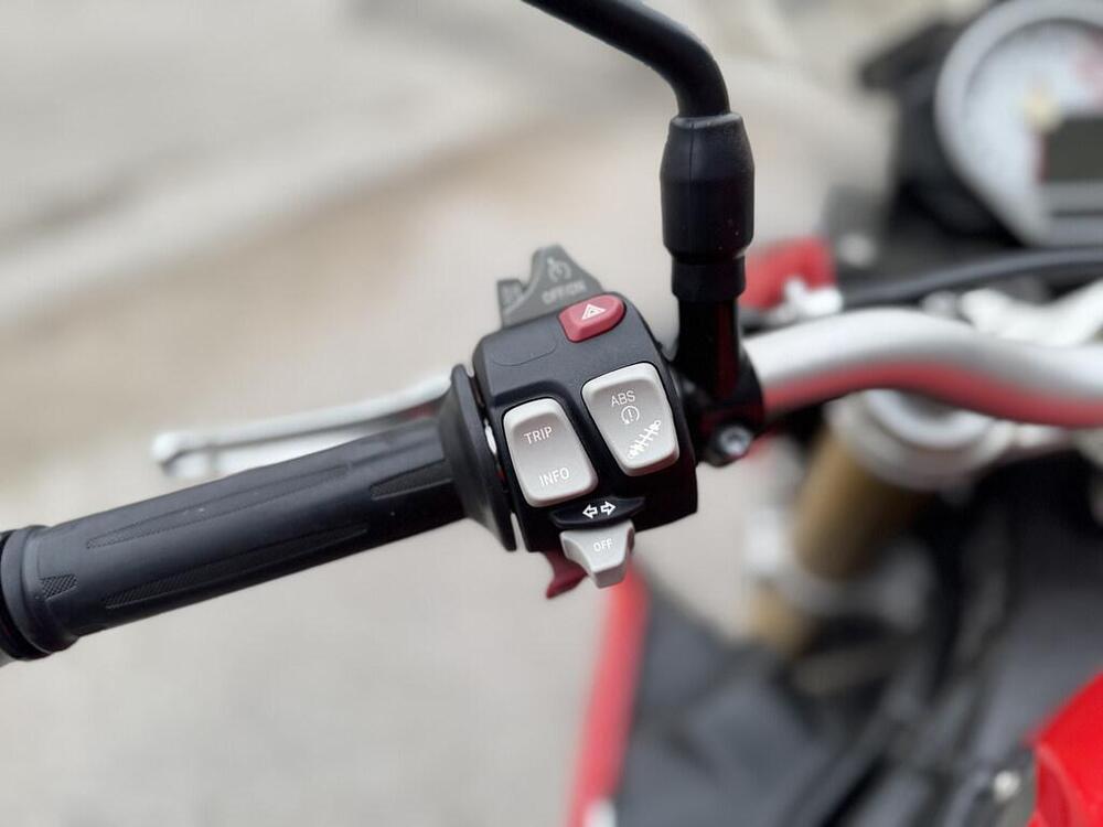 Bmw S 1000 R (2014 - 16) (6)