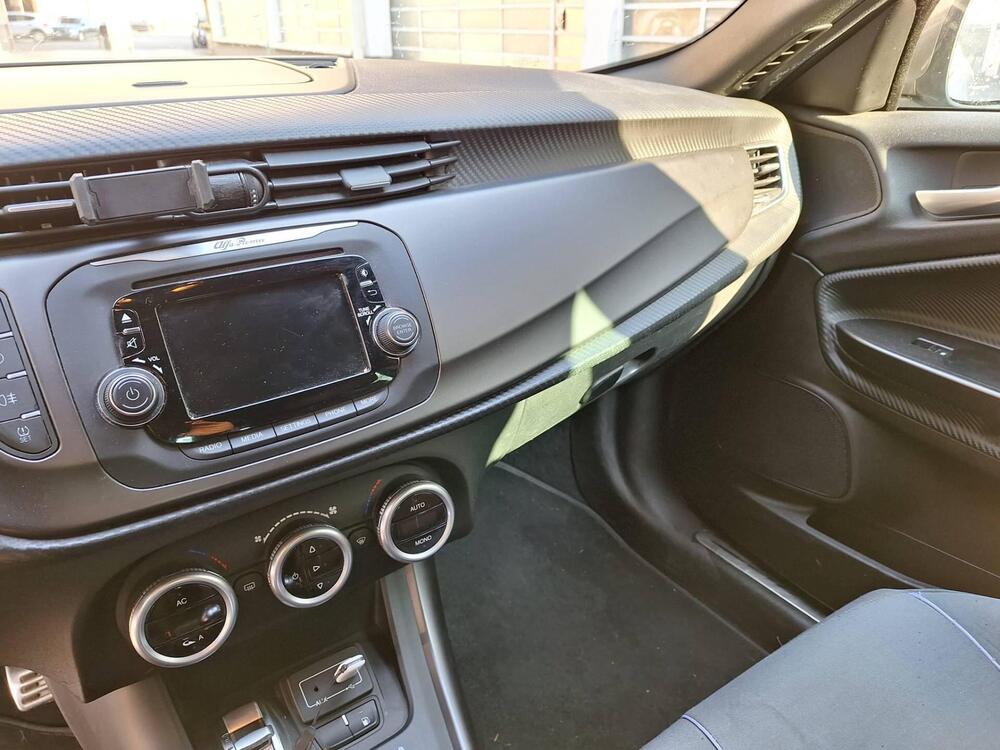 Alfa Romeo Giulietta usata a Torino (6)